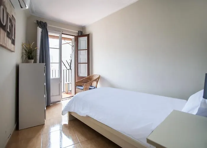 42man1018 Centrally Located Flat In Sant Antoni * Barcelona